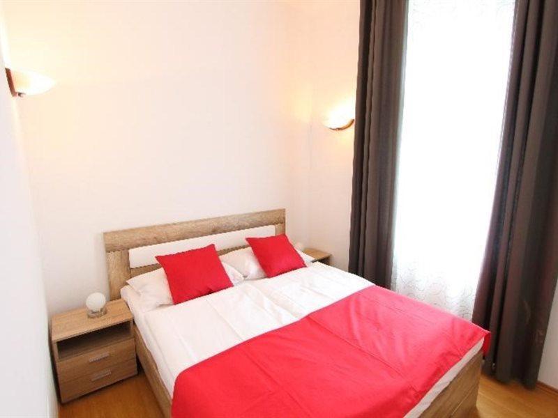 Checkvienna - Edelhof Apartments المظهر الخارجي الصورة