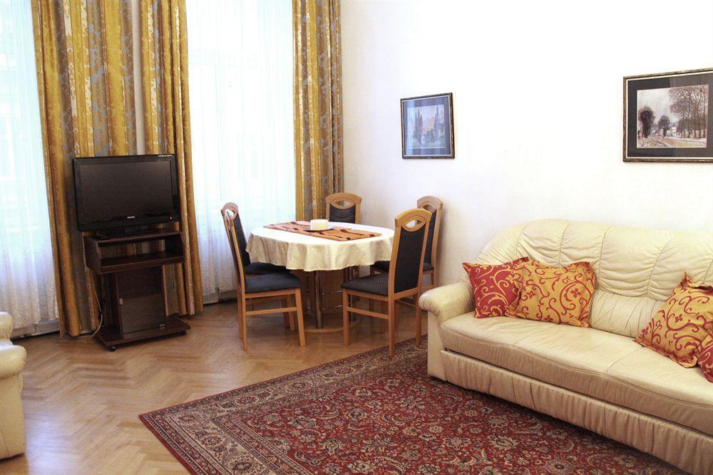 Checkvienna - Edelhof Apartments المظهر الخارجي الصورة