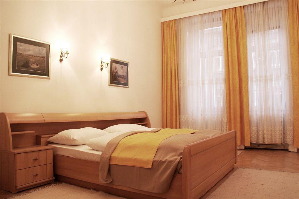 Checkvienna - Edelhof Apartments المظهر الخارجي الصورة