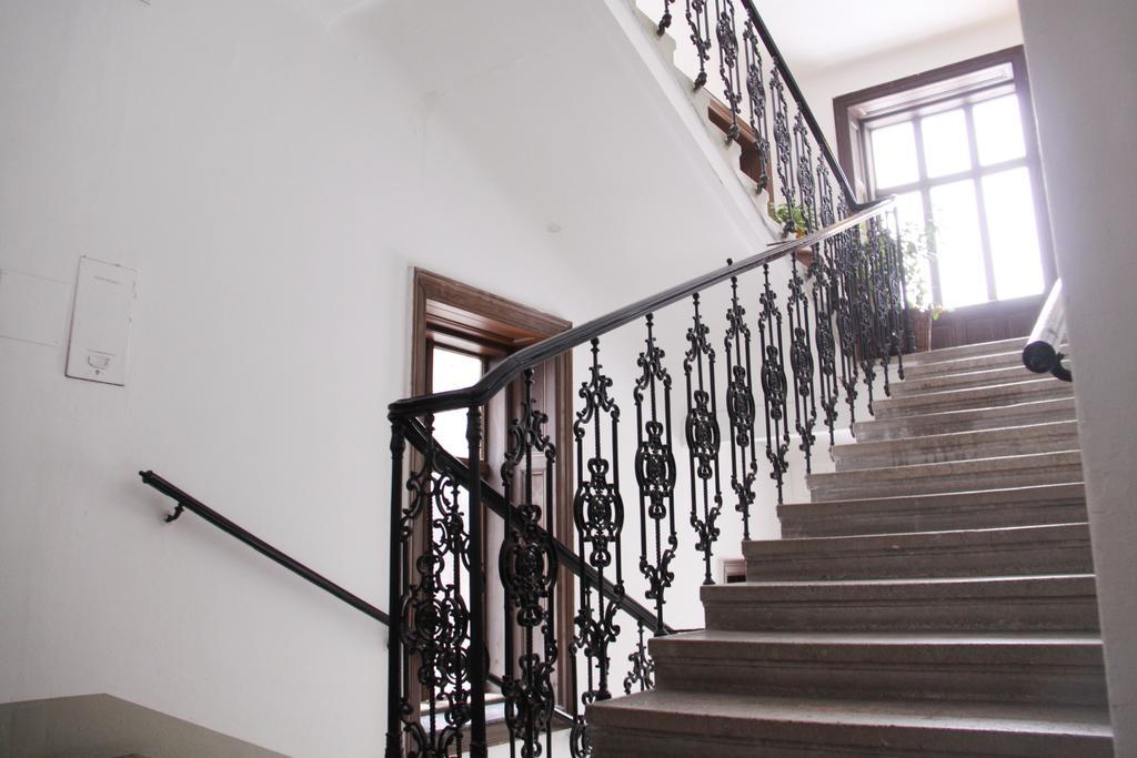 Checkvienna - Edelhof Apartments المظهر الخارجي الصورة