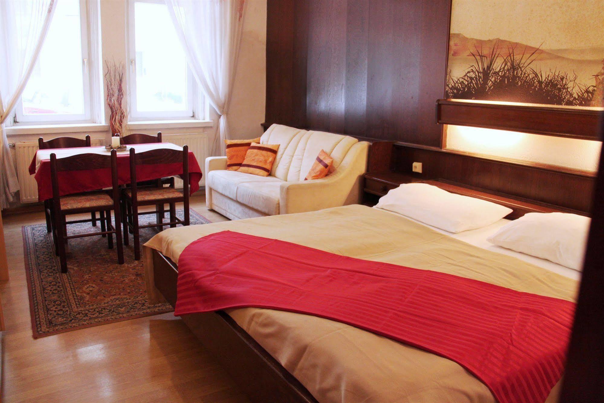Checkvienna - Edelhof Apartments المظهر الخارجي الصورة