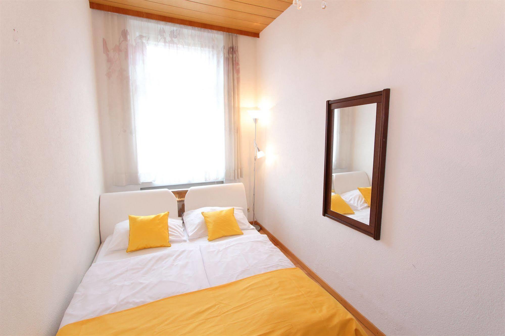 Checkvienna - Edelhof Apartments المظهر الخارجي الصورة