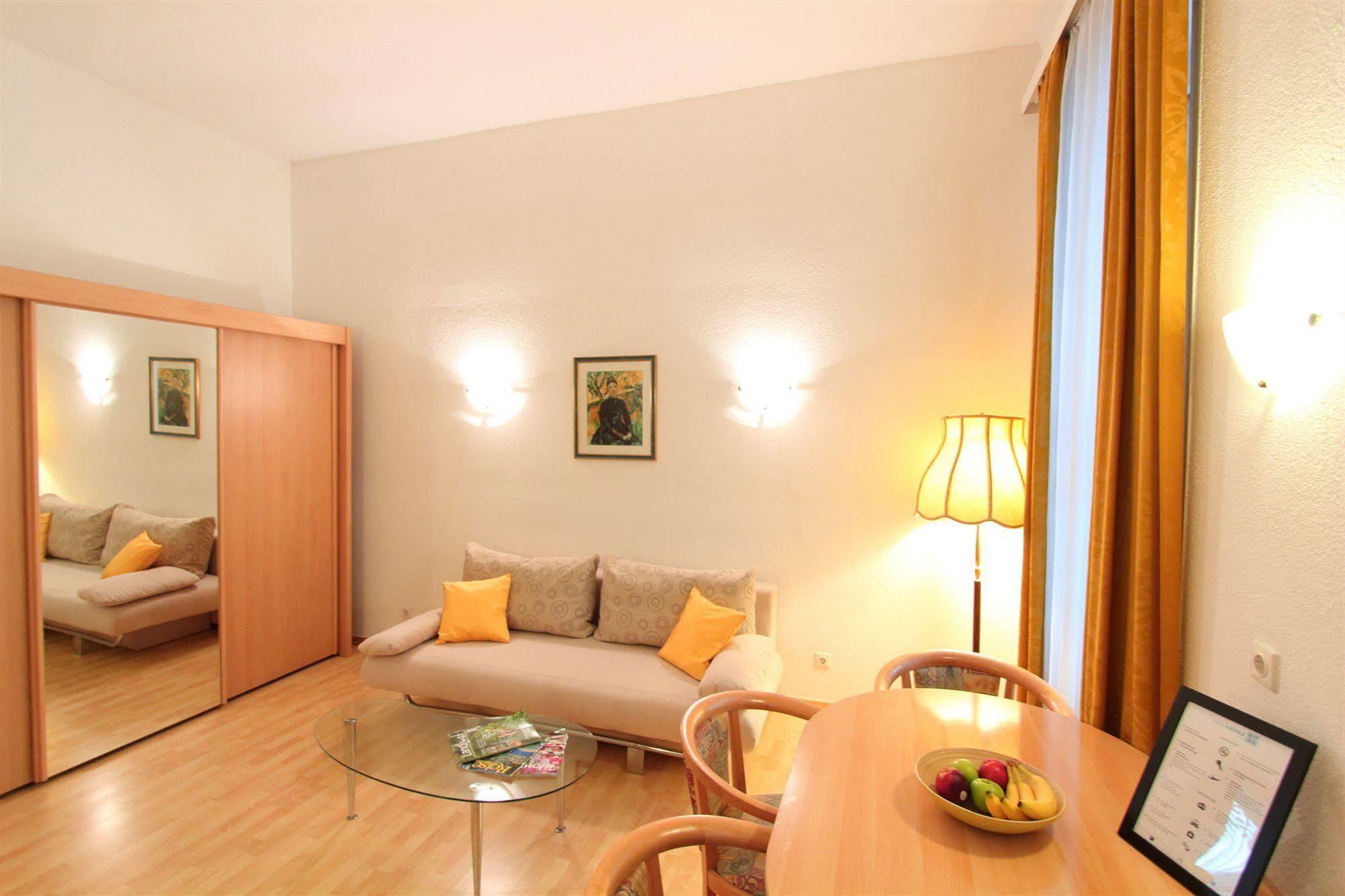 Checkvienna - Edelhof Apartments المظهر الخارجي الصورة
