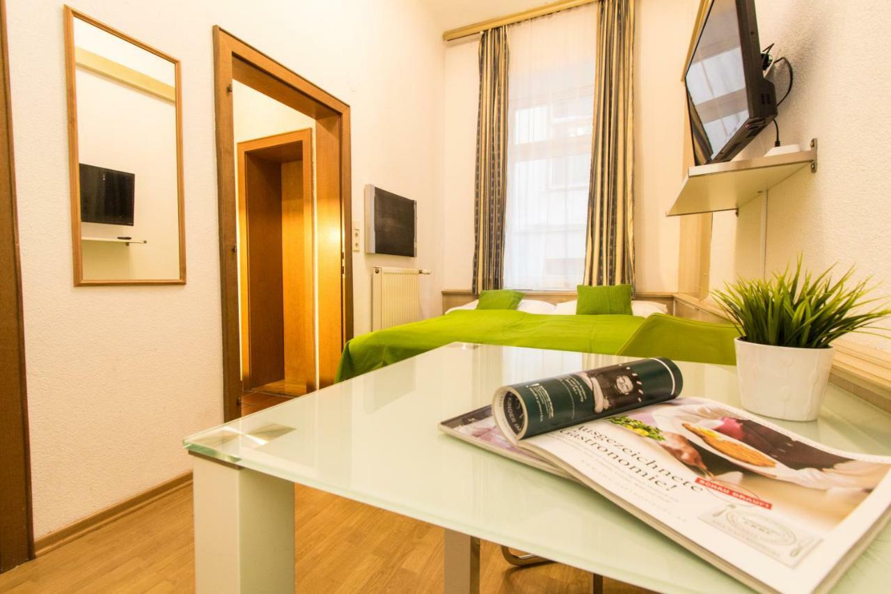 Checkvienna - Edelhof Apartments المظهر الخارجي الصورة