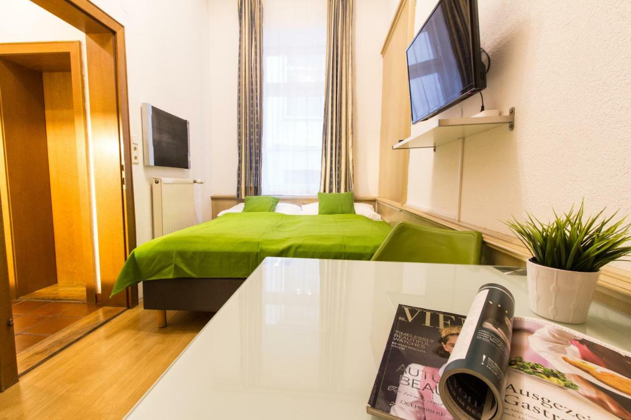 Checkvienna - Edelhof Apartments المظهر الخارجي الصورة